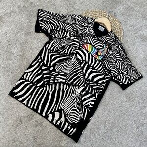 Liquid Blue Men’s Vtg Greg Genrich 1993 All Over Print Zebra Shirt Shortsleeve L